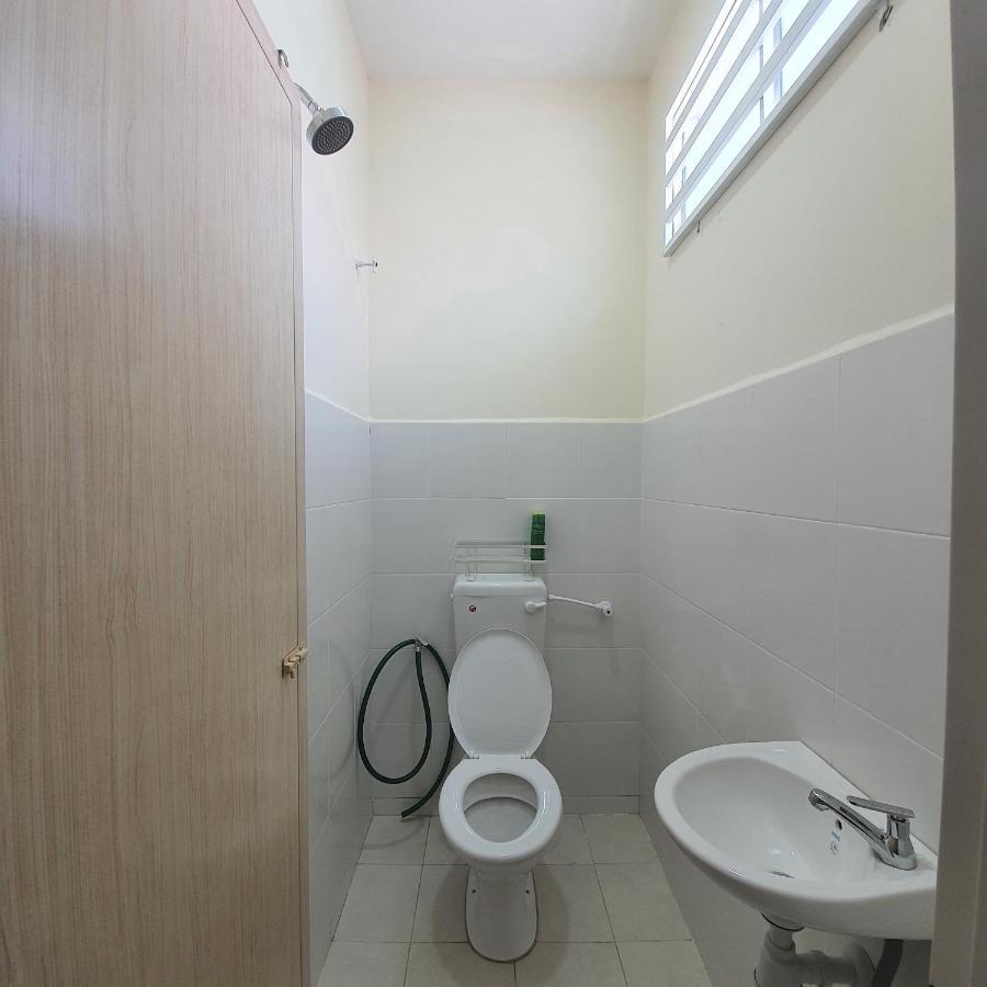 Homestay By Naf Kuantan Buitenkant foto